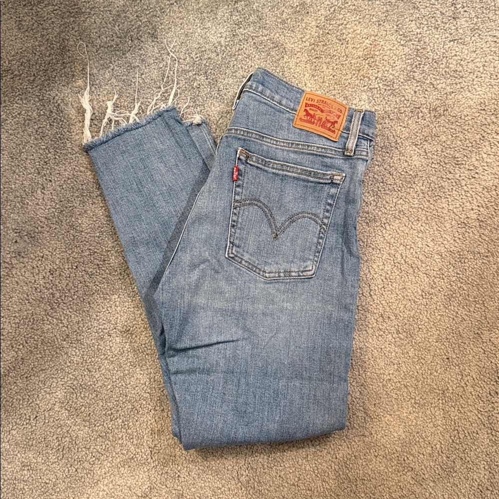 Levi’s Wedgie Skinny Jeans